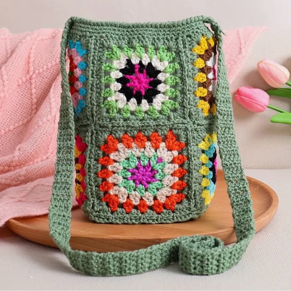 OLIVE GREEN Granny Square Crochet Shoulder Bag